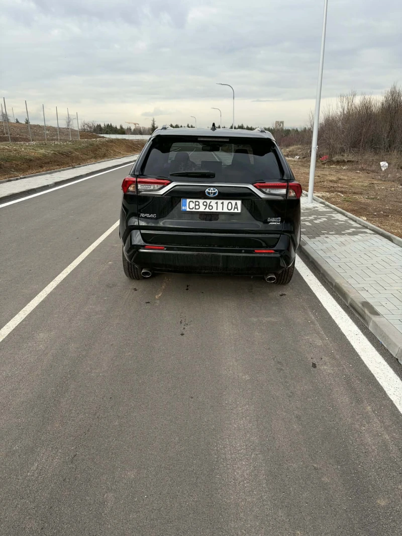 Toyota Rav4 2.5 i AWD PLUG IN HYBRID, снимка 2 - Автомобили и джипове - 53292043