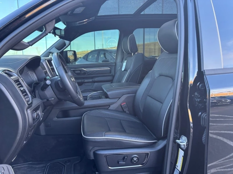 Dodge RAM 1500 * Limited * CARFAX * БЕЗ ПЪРВОНАЧАЛНА ВНОСКА, снимка 4 - Автомобили и джипове - 53391918