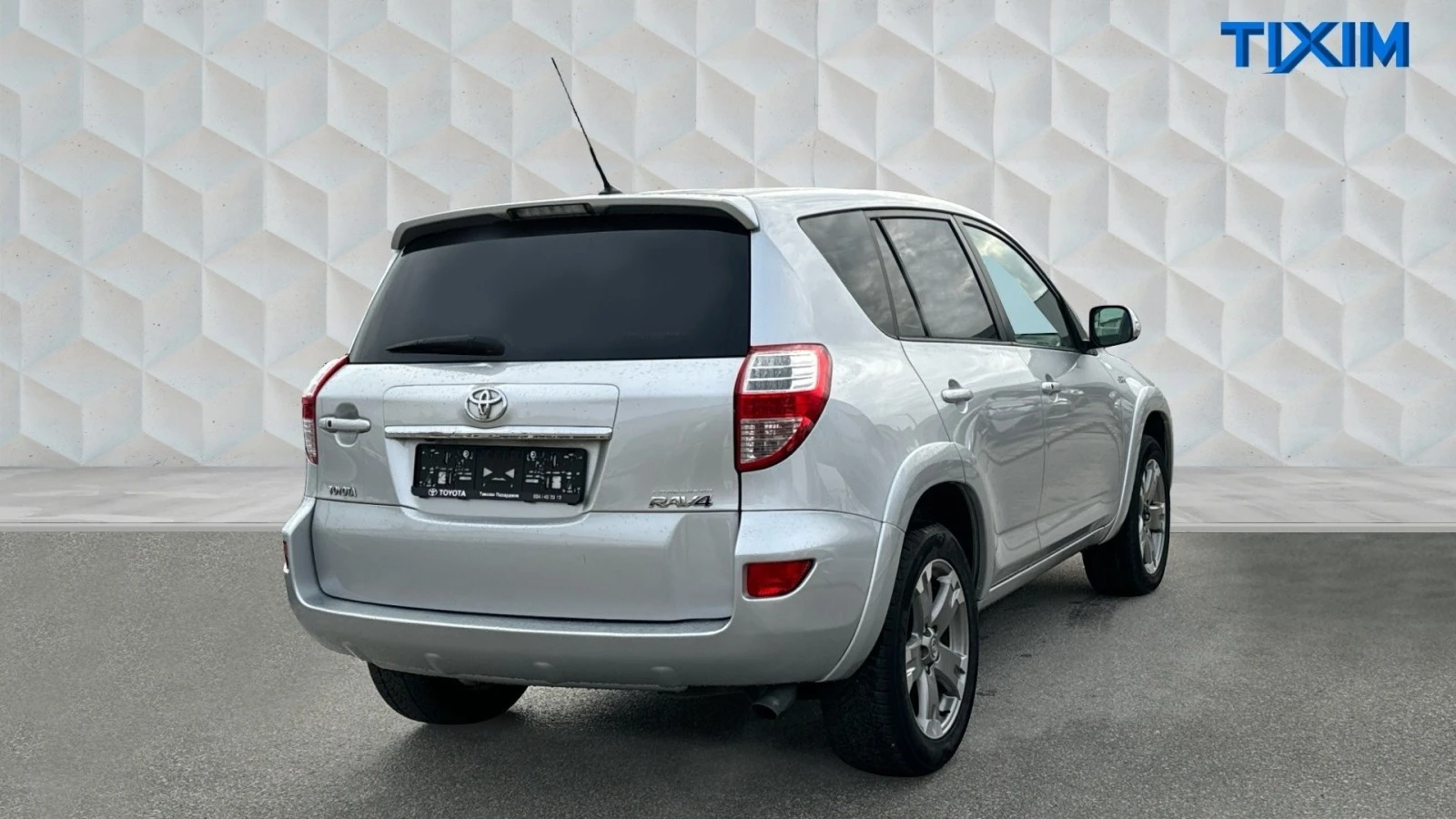 Toyota Rav4  - изображение 7