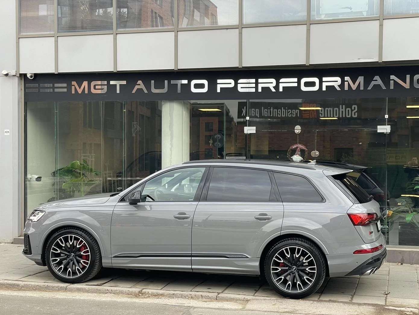 Audi SQ7 4.0 TFSI Quattro =MGT Select 2= Гаранция - изображение 2