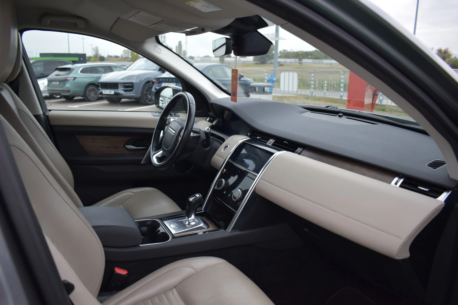 Land Rover Discovery Sport P200i - ПЪРВИ СОБСТВЕНИК / 6+ 1 места | Mobile.bg — изображение 7