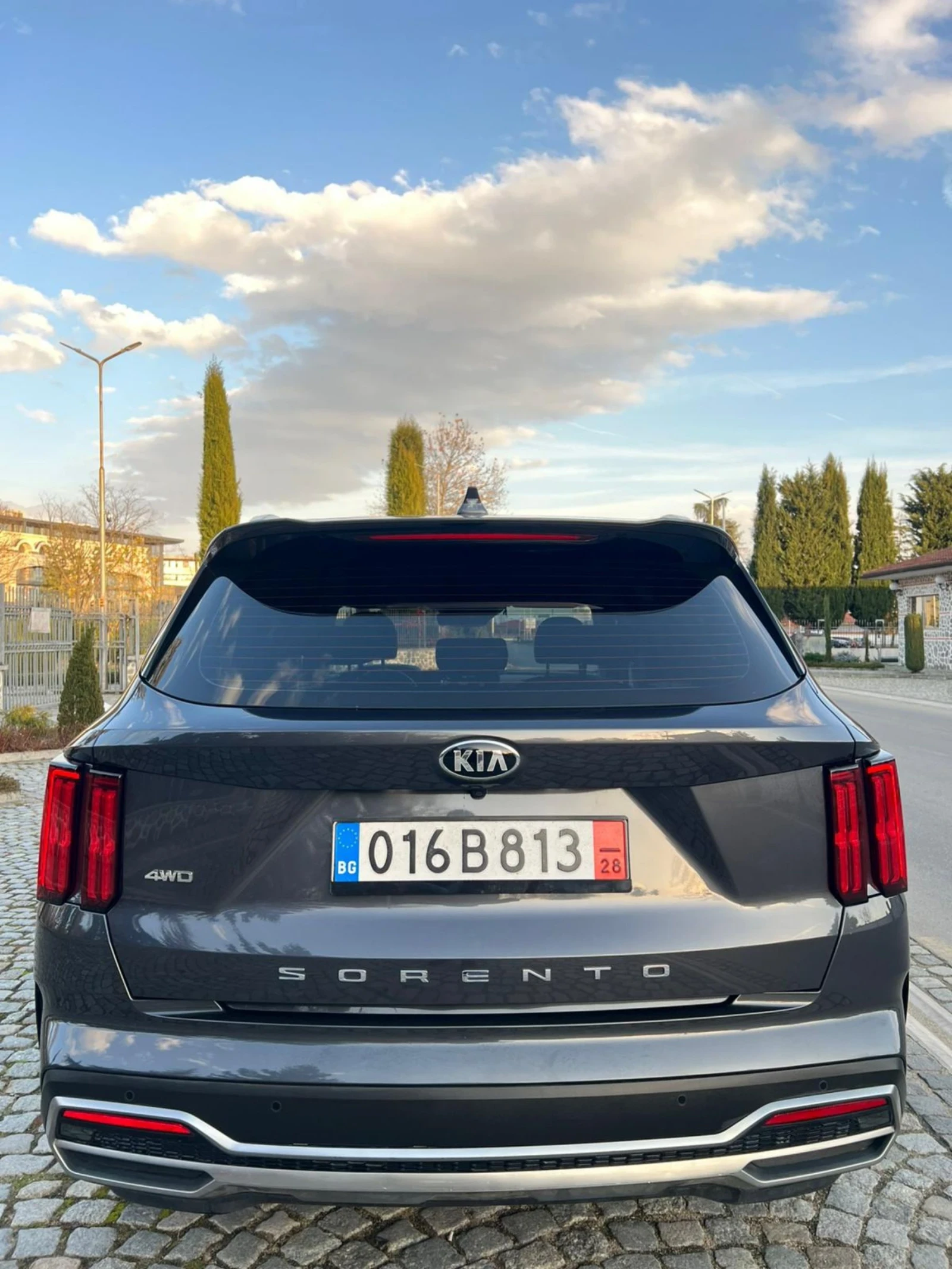 Kia Sorento 2.2 DIZEL 202PS.4x4 62 800km. - изображение 6