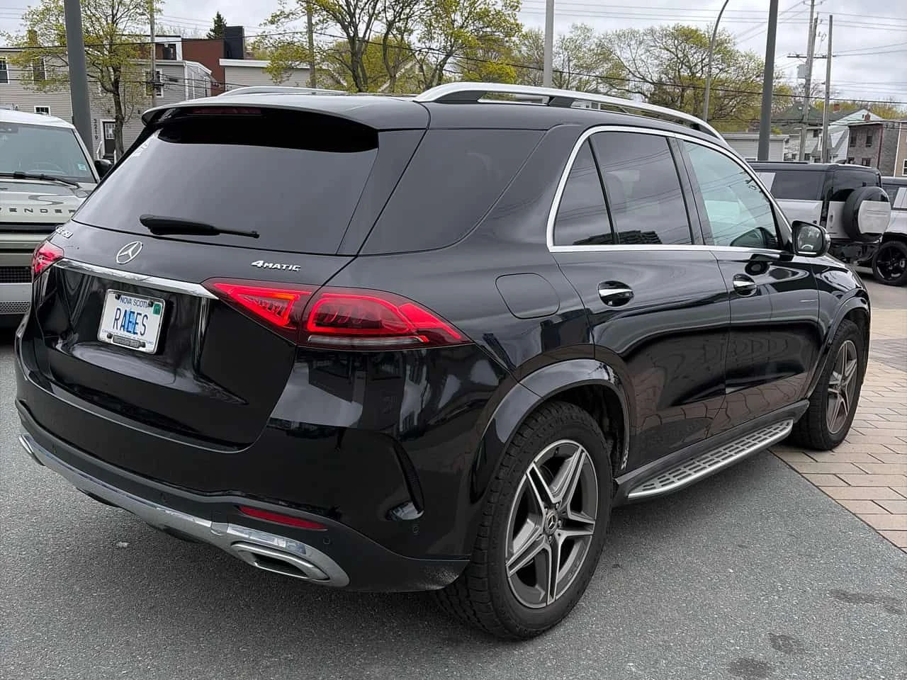 Mercedes-Benz GLE 450 | AMG-LINE| DISTR| 360| BURMESTER| HUD| PANO| ПОДГ, снимка 7 - Автомобили и джипове - 54567030