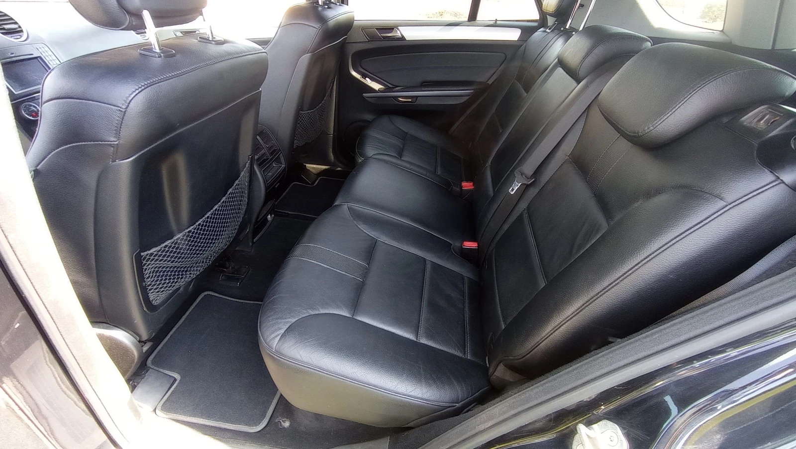 Mercedes-Benz ML 320, снимка 12 - Автомобили и джипове - 54618033