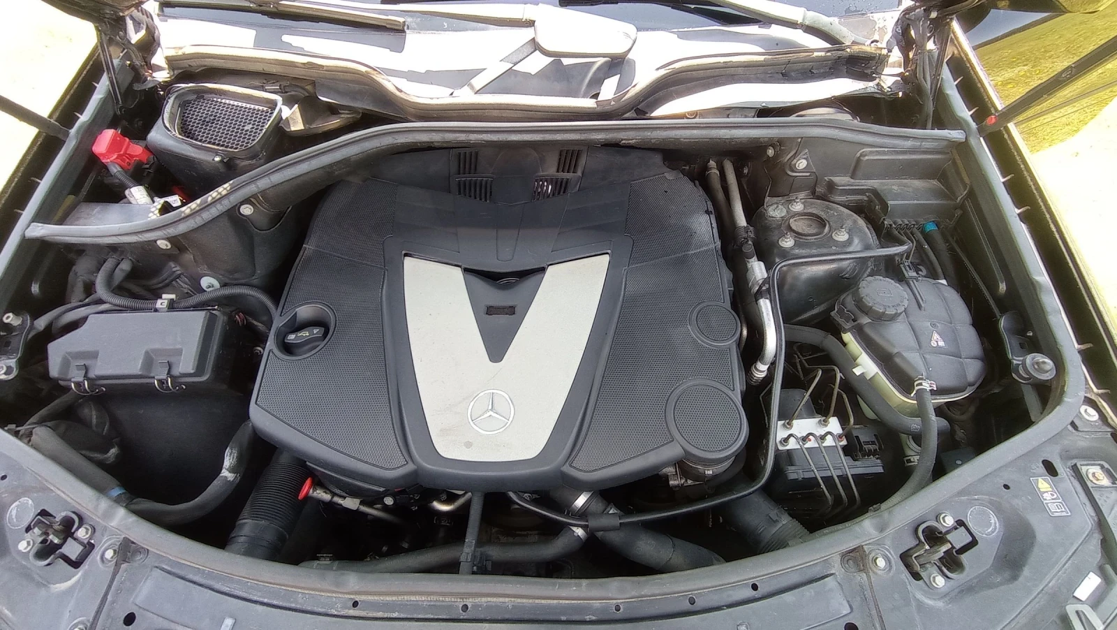 Mercedes-Benz ML 320, снимка 8 - Автомобили и джипове - 54618033