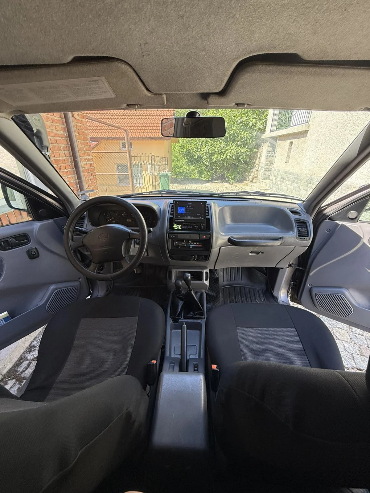 Nissan Terrano 2, снимка 5 - Автомобили и джипове - 55643152