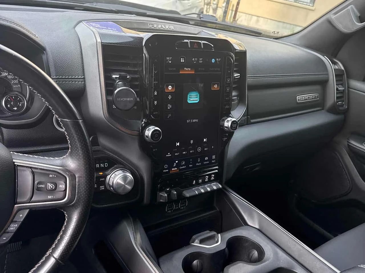 Dodge RAM 1500 * Sport * АВТОКРЕДИТ БЕЗ ПЪРВОНАЧАЛНА ВНОСКА* , снимка 9 - Автомобили и джипове - 55681122