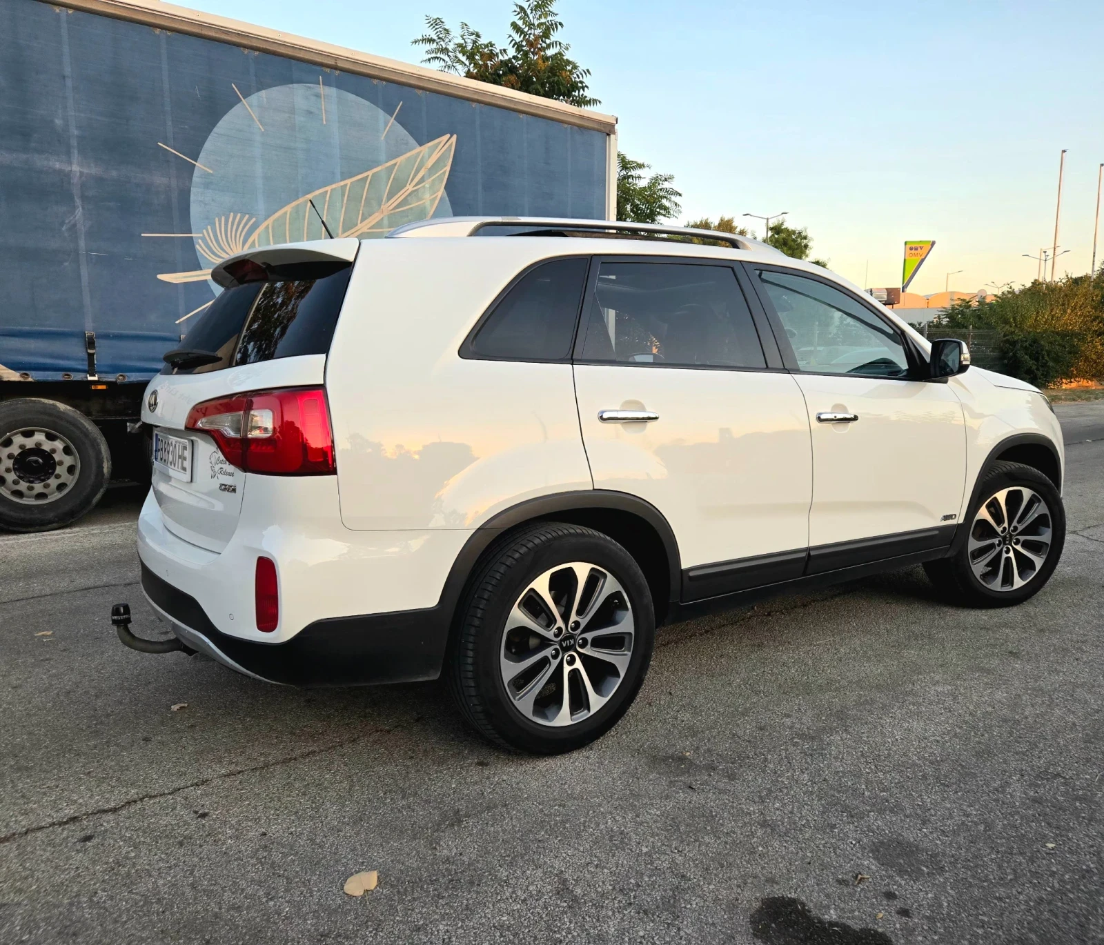 Kia Sorento FULL 2.2CRDI 4WD PANORAMA, снимка 4 - Автомобили и джипове - 56011952