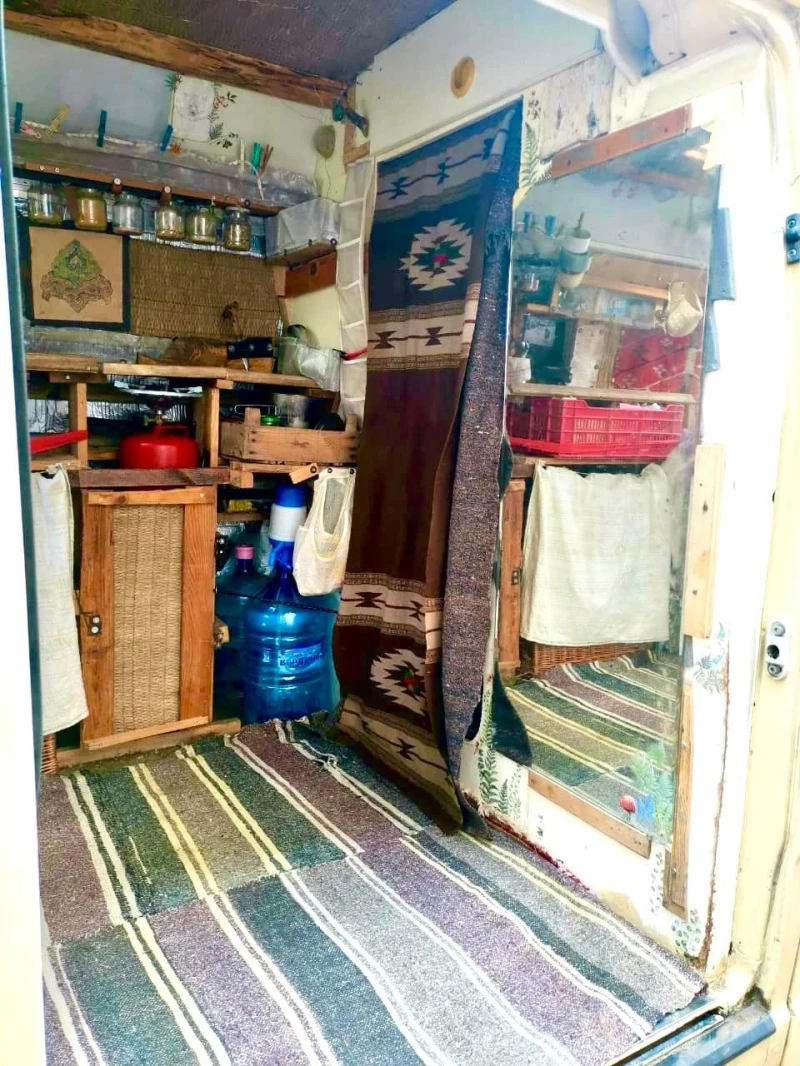 Mercedes-Benz 310, снимка 9 - Бусове и автобуси - 52513083