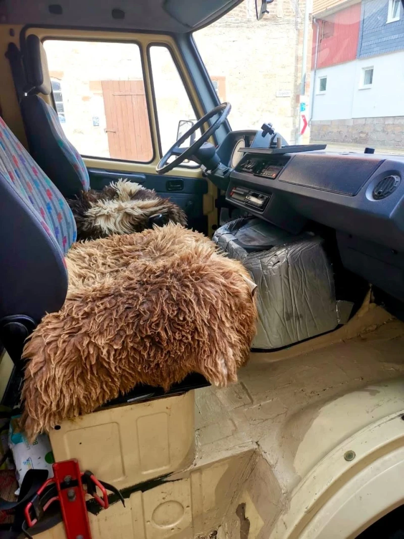 Mercedes-Benz 310, снимка 12 - Бусове и автобуси - 52513083