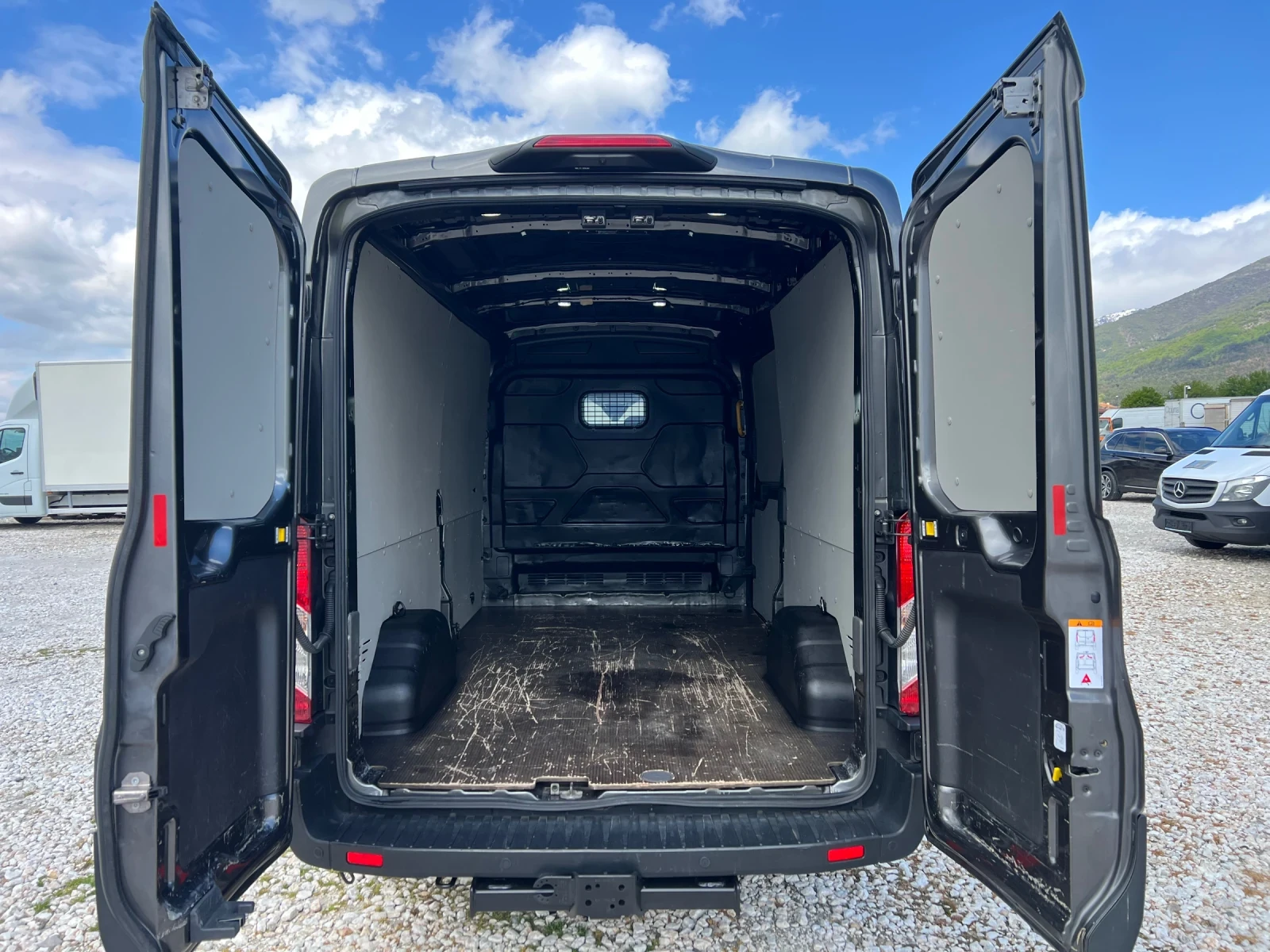 Ford Transit EURO 6d, снимка 12 - Бусове и автобуси - 54398153