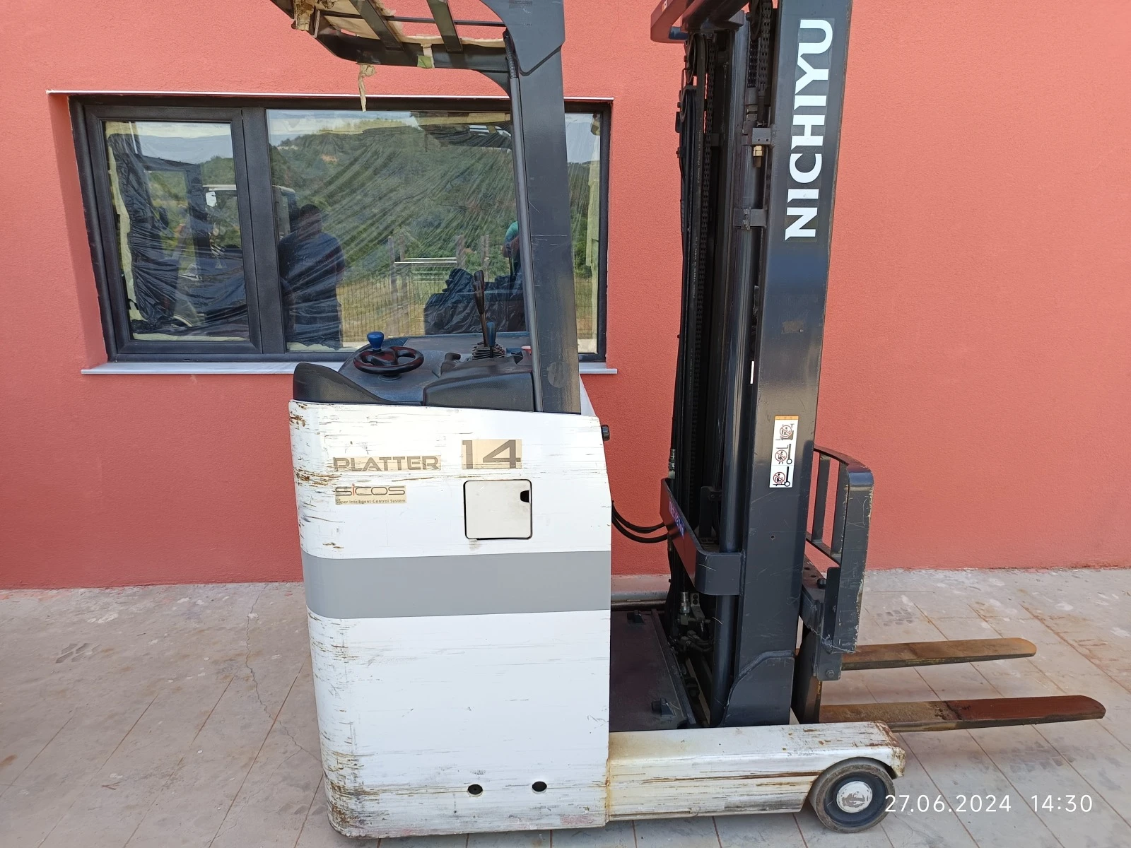 Електрокар Mitsubishi 5метра триплекс, снимка 1