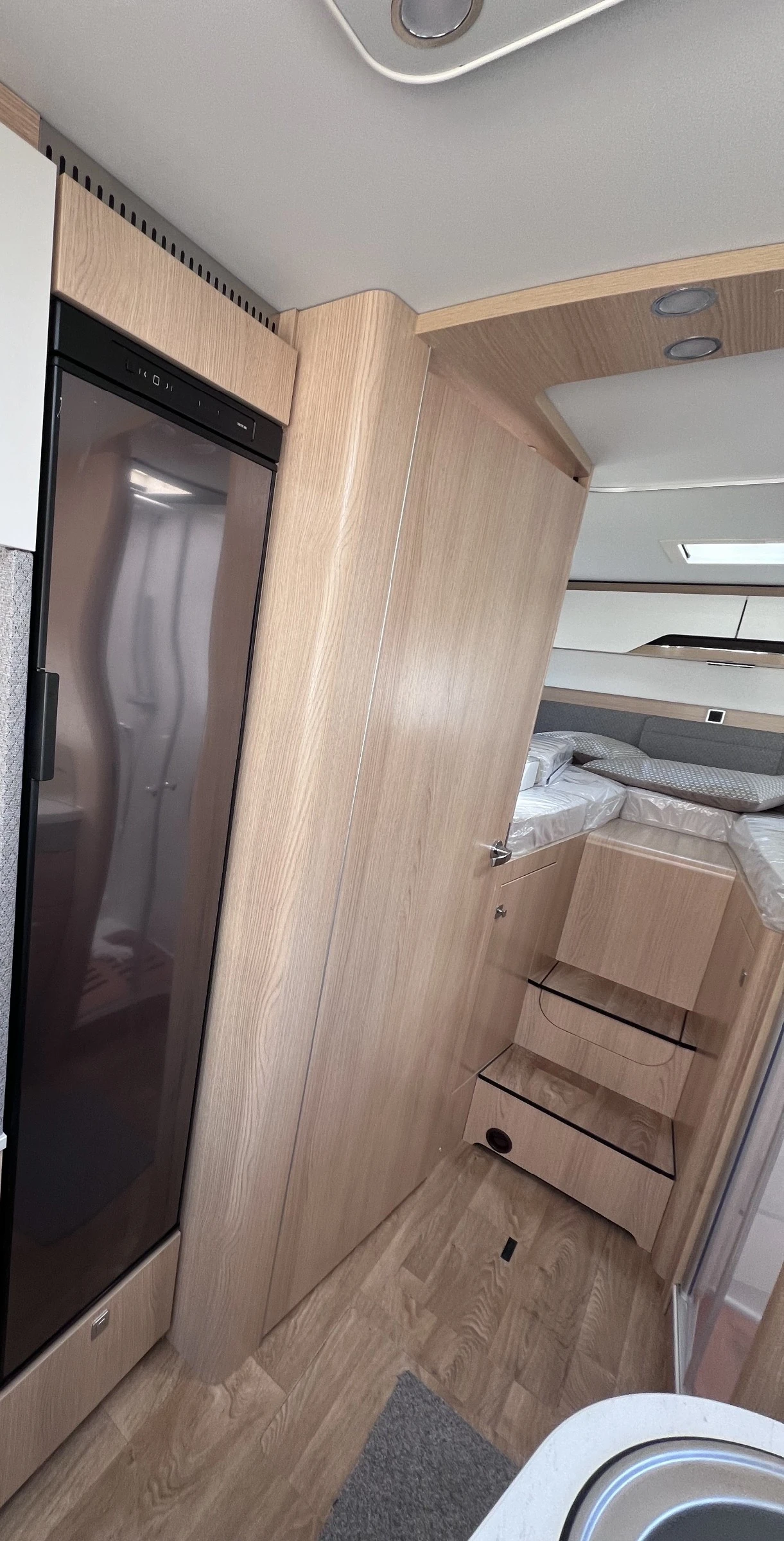 Кемпер Mercedes-Benz HYMER BMC I  680,  5 МЕСТЕН 3500 kg. - изображение 10