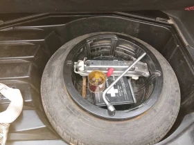 Mercedes-Benz C 200 Климатик-2 комплекта гуми+ джанти-всичко платено, снимка 9