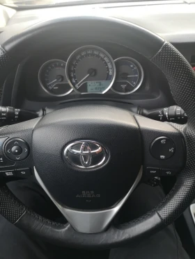 Toyota Auris, снимка 3