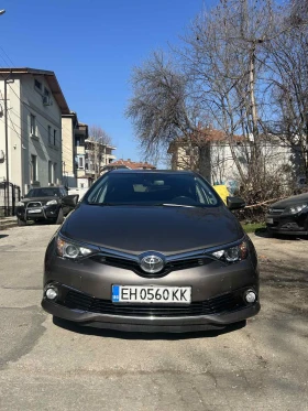 Toyota Auris 1ви Собственик, снимка 2