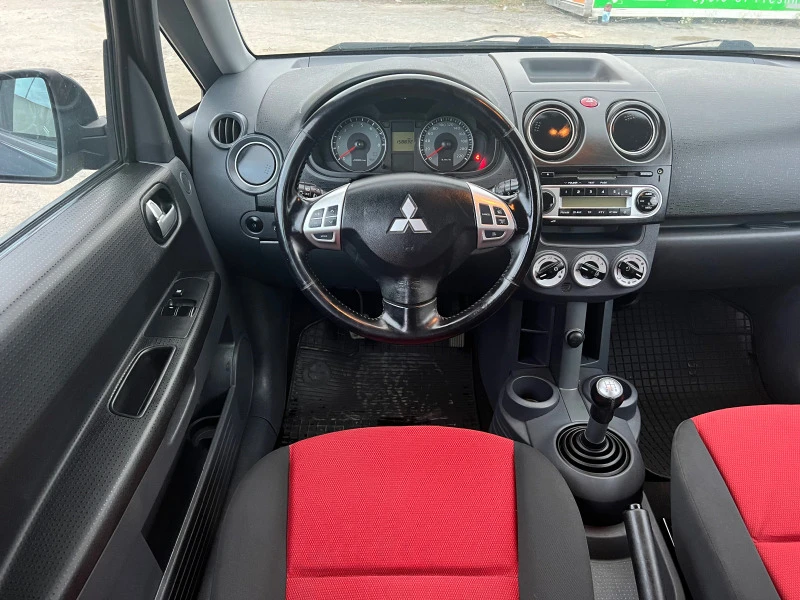 Mitsubishi Colt 1.3i Klimatik, снимка 10 - Автомобили и джипове - 44858788