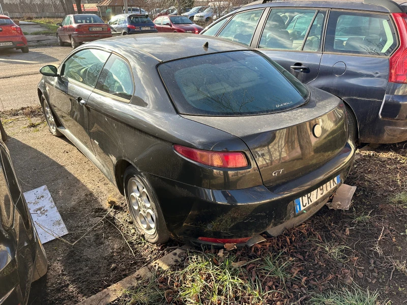 Alfa Romeo Gt 1.9M-JET - KLIMATRONIK, снимка 6 - Автомобили и джипове - 43880214