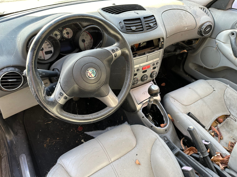 Alfa Romeo Gt 1.9M-JET - KLIMATRONIK, снимка 9 - Автомобили и джипове - 43880214