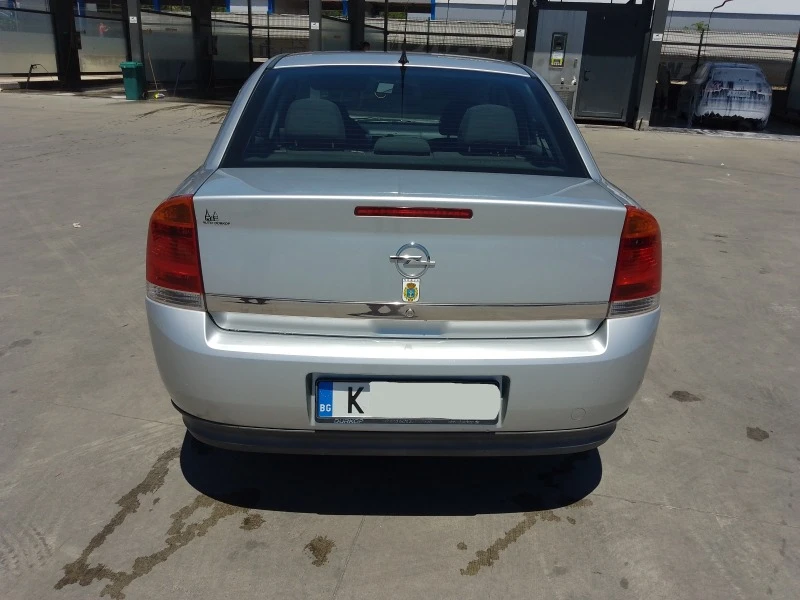 Opel Vectra 1.8i, снимка 7 - Автомобили и джипове - 47092096