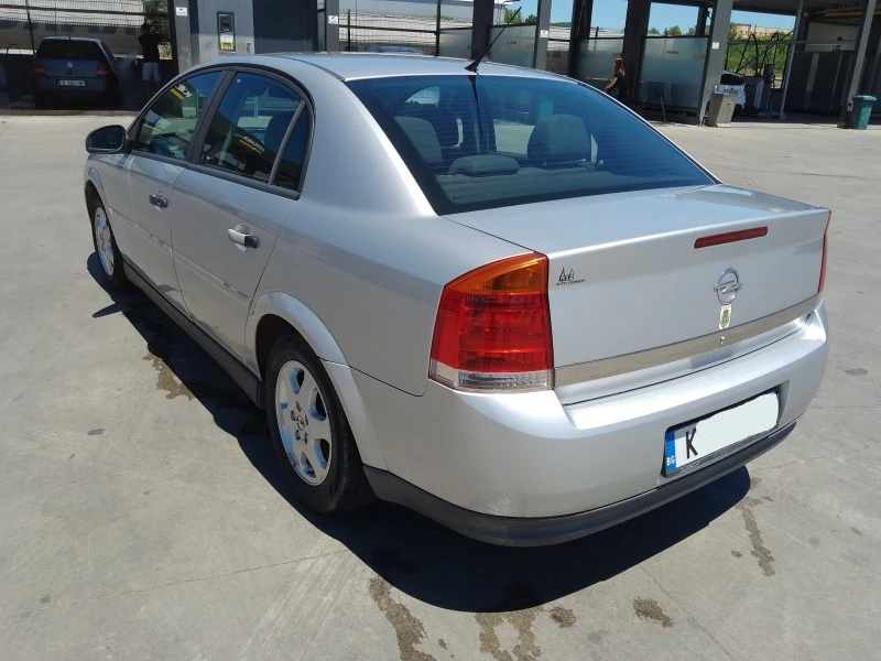 Opel Vectra 1.8i, снимка 6 - Автомобили и джипове - 47092096