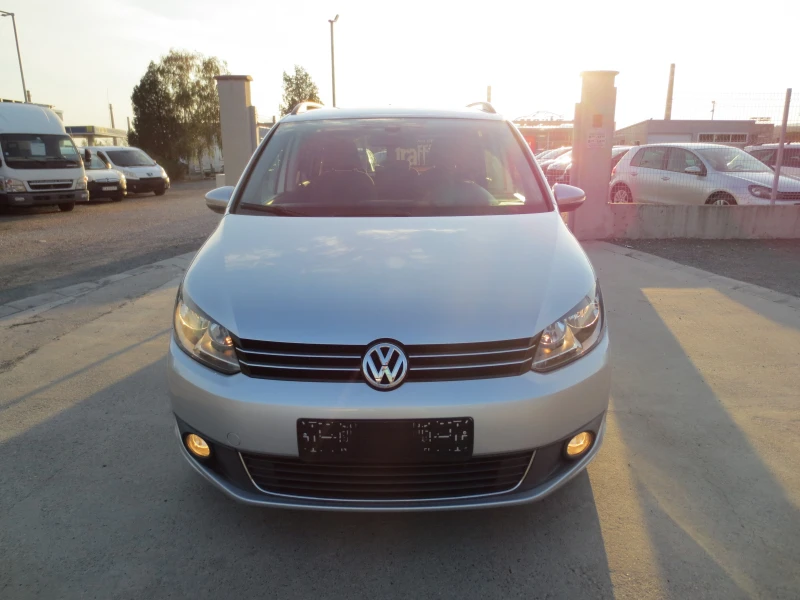 VW Touran 1.6TDI* 7 МЕСТА* , снимка 2 - Автомобили и джипове - 47314993