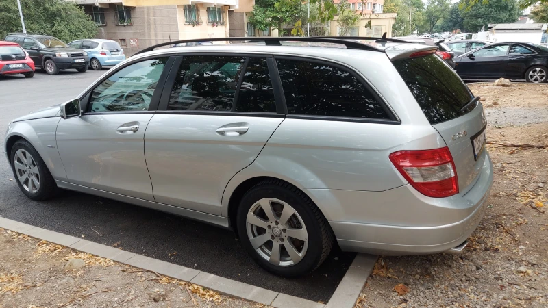 Mercedes-Benz C 220, снимка 3 - Автомобили и джипове - 48256576