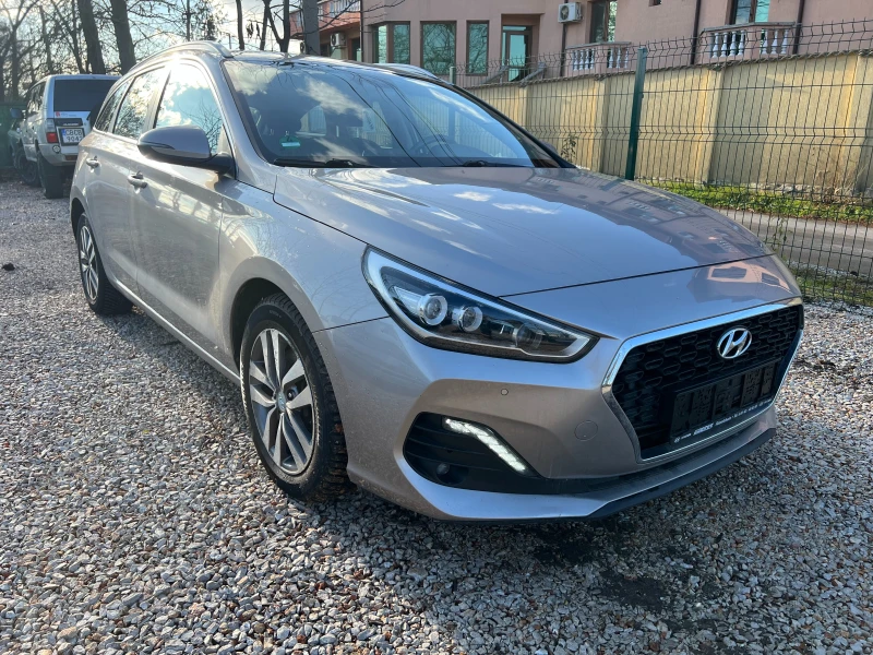 Hyundai I30 1.6CRDi, снимка 3 - Автомобили и джипове - 48353378