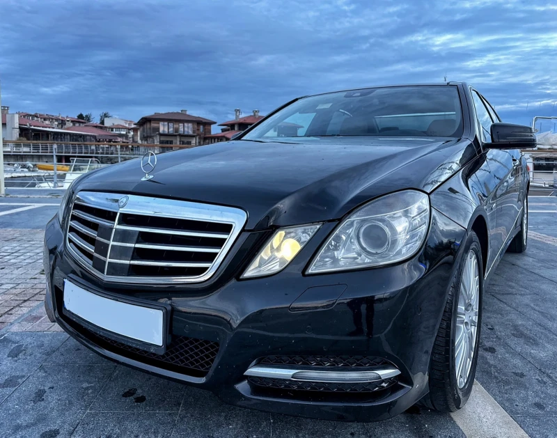 Mercedes-Benz E 350 CDI Avantgarde Distronic Panorama FULL, снимка 8 - Автомобили и джипове - 48360067