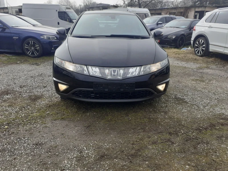 Honda Civic 1.8 КАТО НОВА , снимка 1 - Автомобили и джипове - 49149359