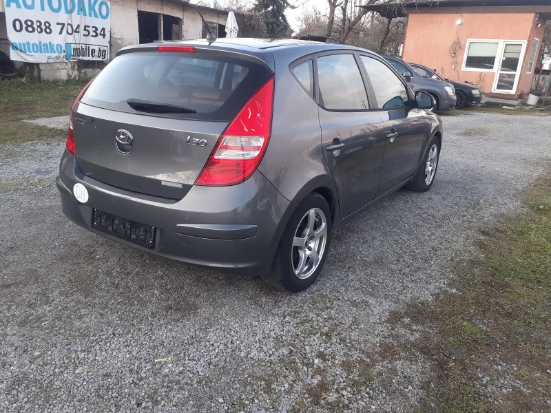 Hyundai I30 1.6 PREMIUM като нова , снимка 5 - Автомобили и джипове - 48430777