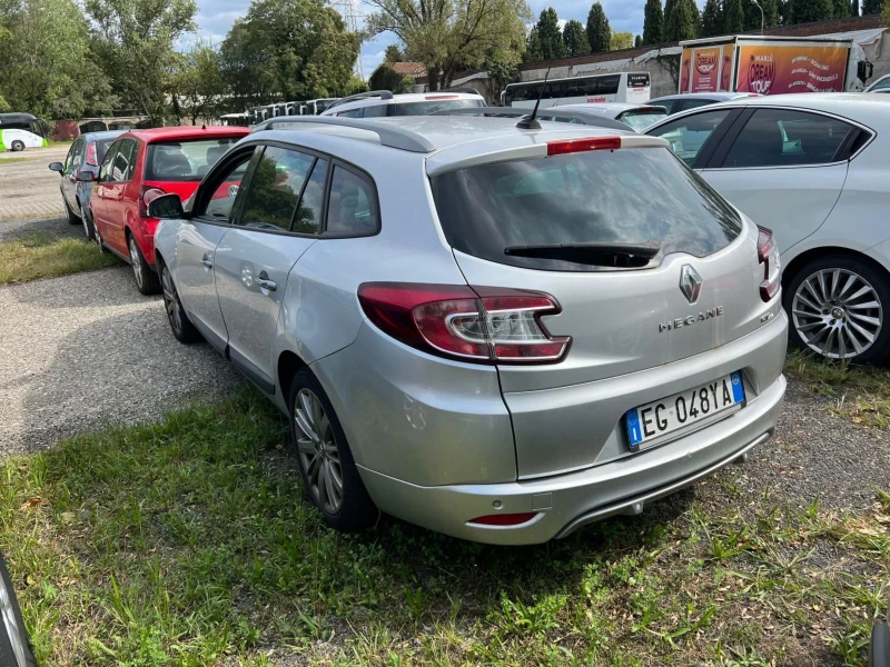 Renault Megane Автомат GT line, снимка 2 - Автомобили и джипове - 48445206