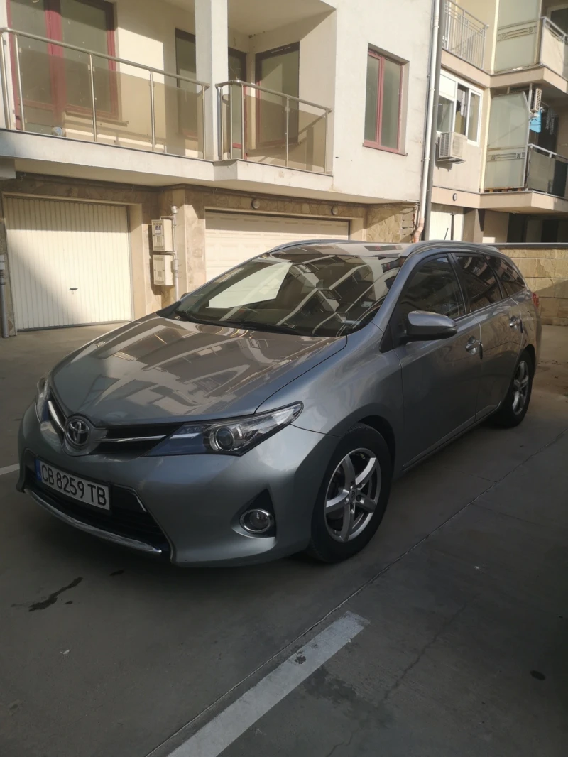 Toyota Auris, снимка 1 - Автомобили и джипове - 48970781