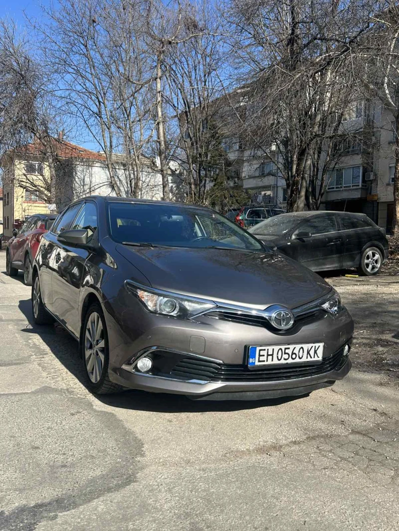 Toyota Auris 1ви Собственик, снимка 1 - Автомобили и джипове - 49081918