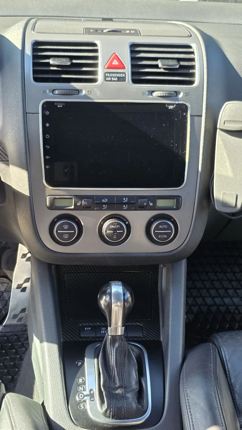 VW Golf R32 4X4 DSG, снимка 8 - Автомобили и джипове - 52058157