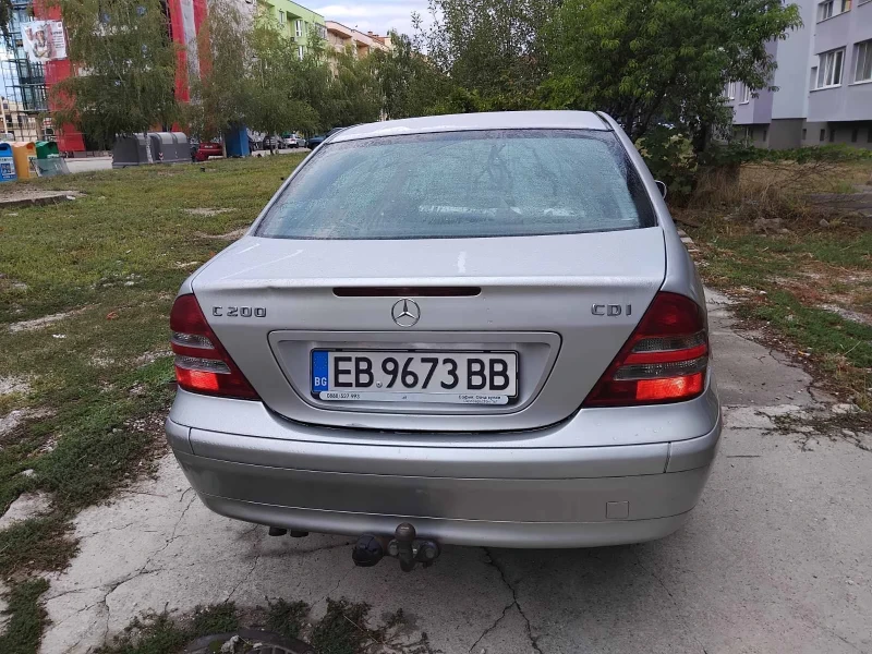 Mercedes-Benz C 200 Климатик-2 комплекта гуми+ джанти-всичко платено, снимка 2 - Автомобили и джипове - 51750205
