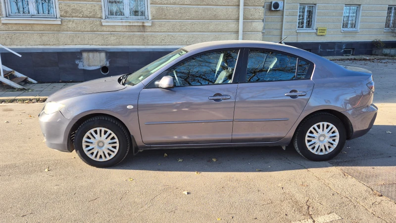 Mazda 3, снимка 2 - Автомобили и джипове - 52791798