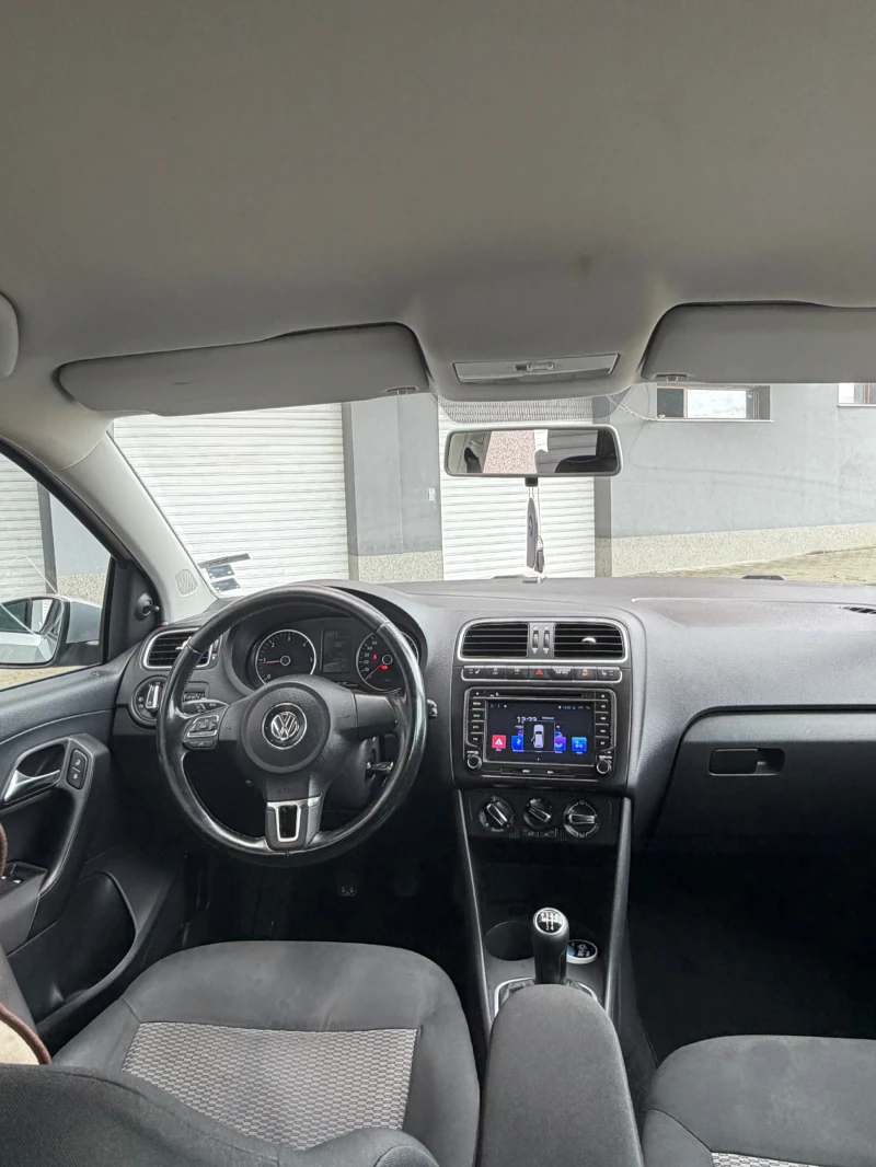VW Polo, снимка 14 - Автомобили и джипове - 53399054