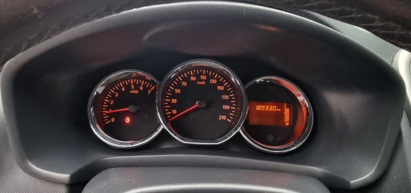 Dacia Sandero 1.5DCI STEPWAY* * ПЪЛНА ГАРАНЦИЯ!!!, снимка 15 - Автомобили и джипове - 53506683