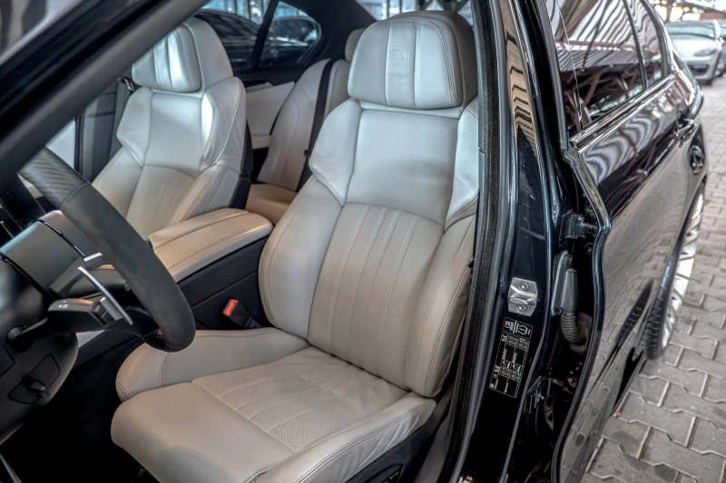 BMW M5 4.4 V8/Камера/Harman Kardon/Обдухване/Карбон/Soft , снимка 11 - Автомобили и джипове - 53580598
