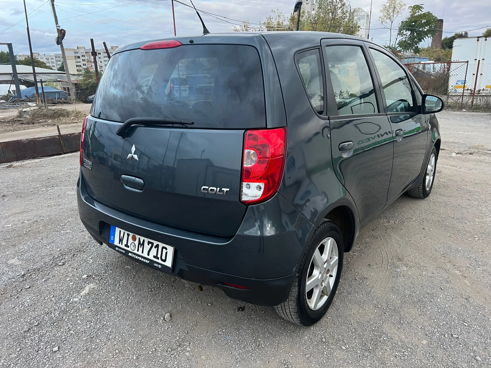 Mitsubishi Colt 1.3i Klimatik - изображение 4