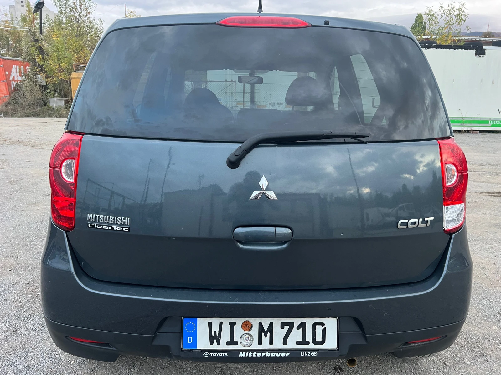 Mitsubishi Colt 1.3i Klimatik - изображение 8