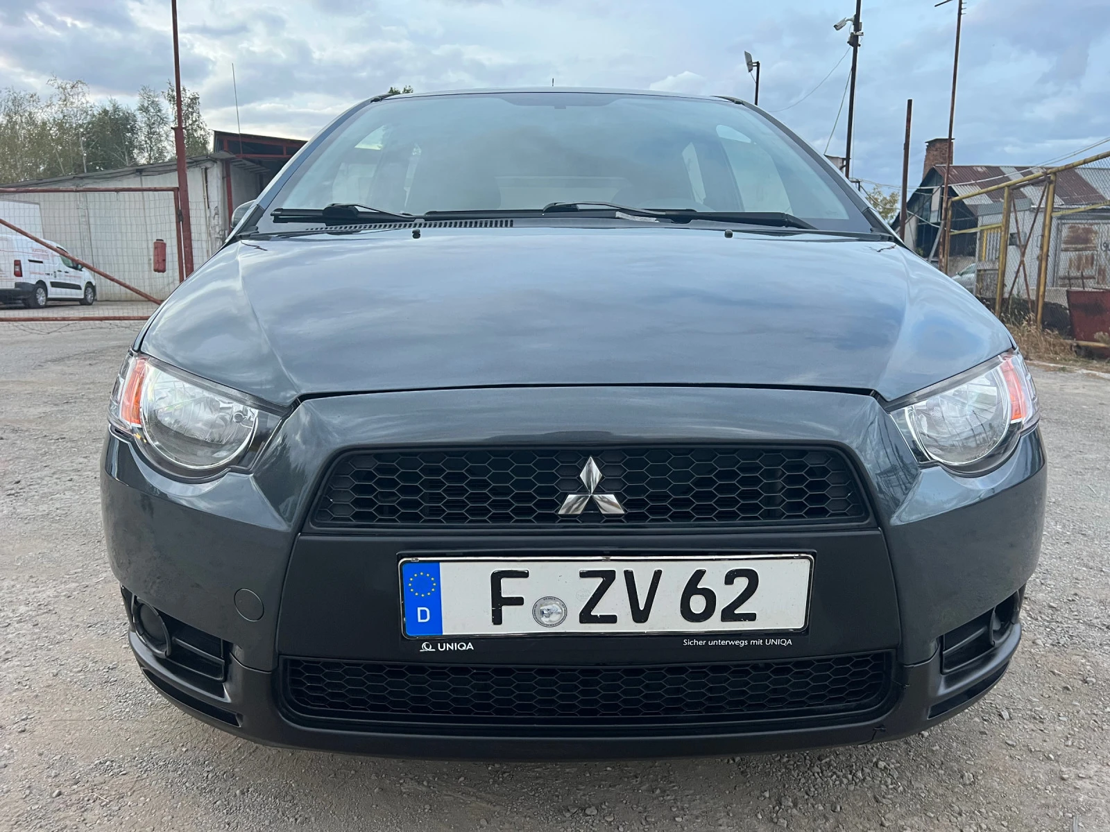 Mitsubishi Colt 1.3i Klimatik - изображение 7