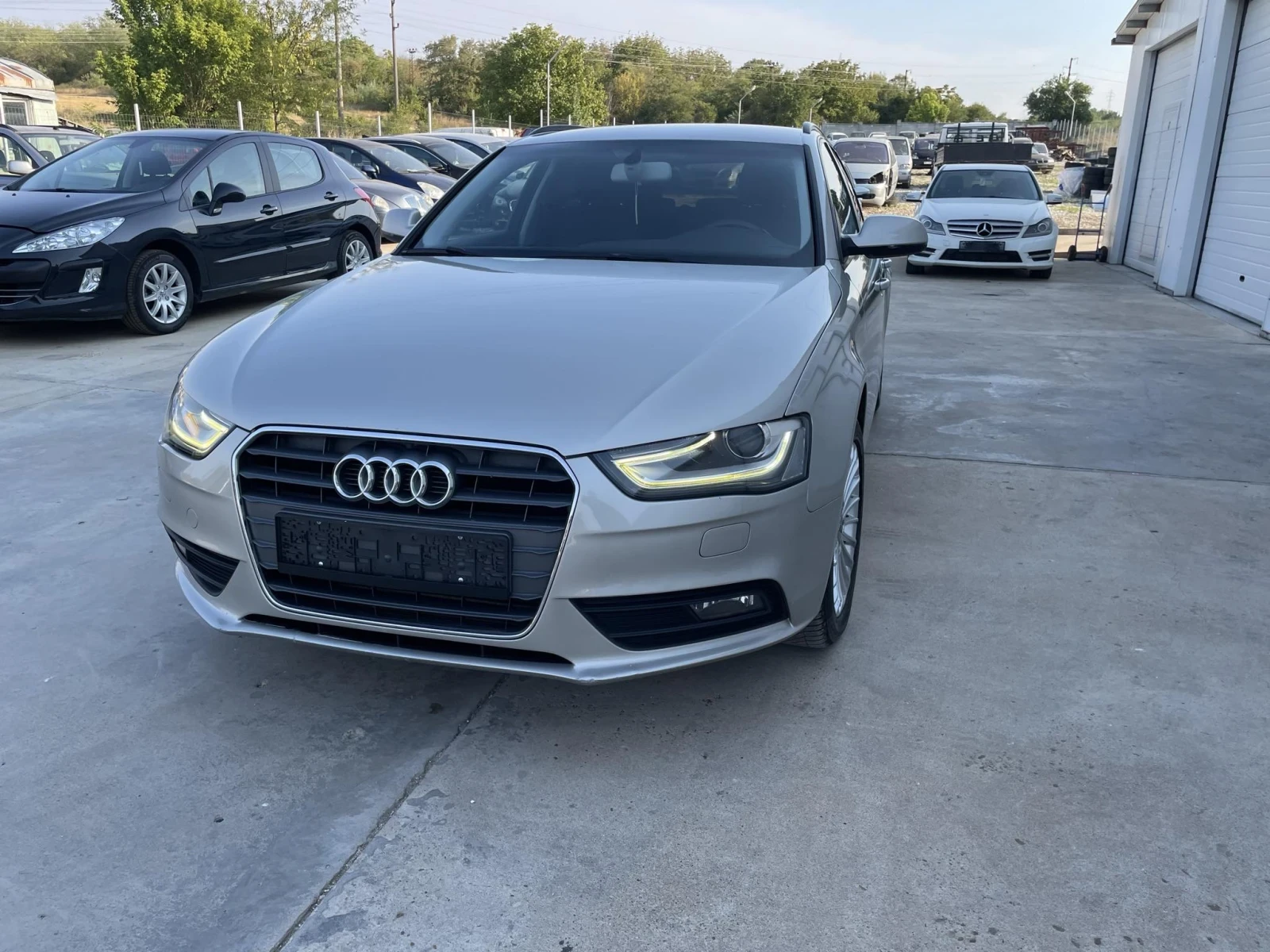 Audi A4 2.0tdi 177k.c* Facelift* Navi* UNIKAT*  - [1] 