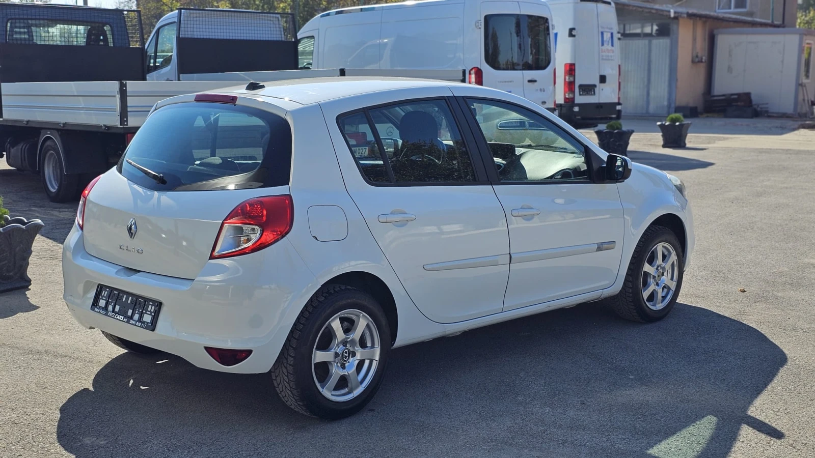 Renault Clio 1.2i LPG 5SP IT-КЛИМА-НАВИ-ЛИЗИНГ-ГАРАНЦИЯ - изображение 6