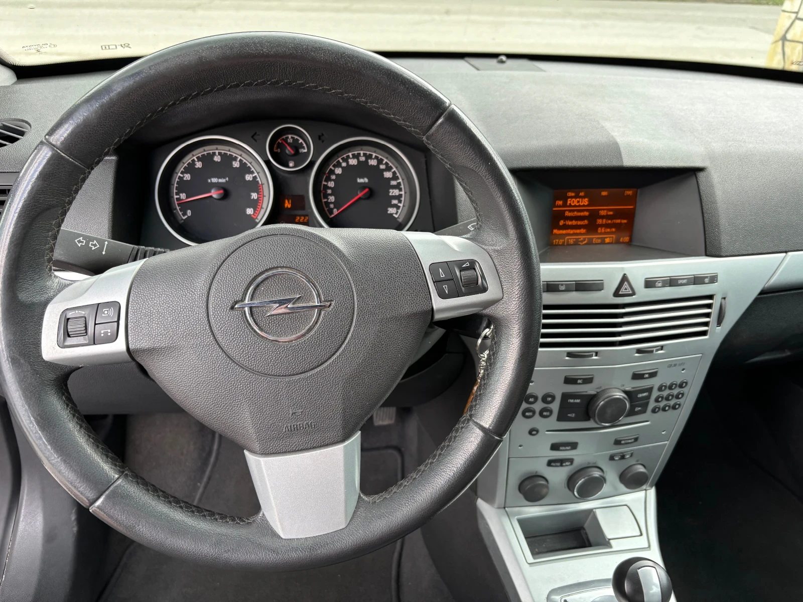 Opel Astra Бензин Автоматик - изображение 6
