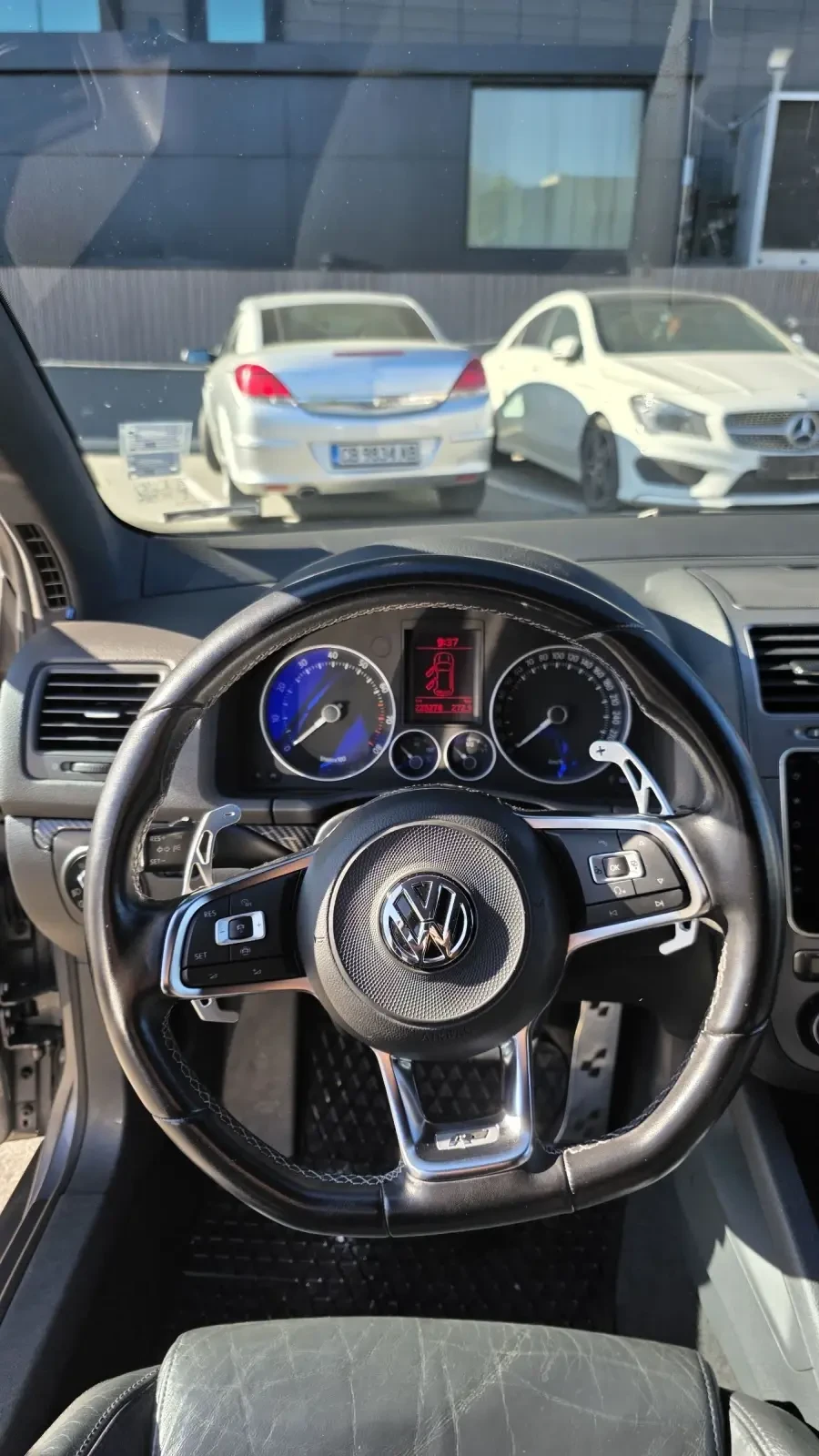 VW Golf R32 4X4 DSG - изображение 7