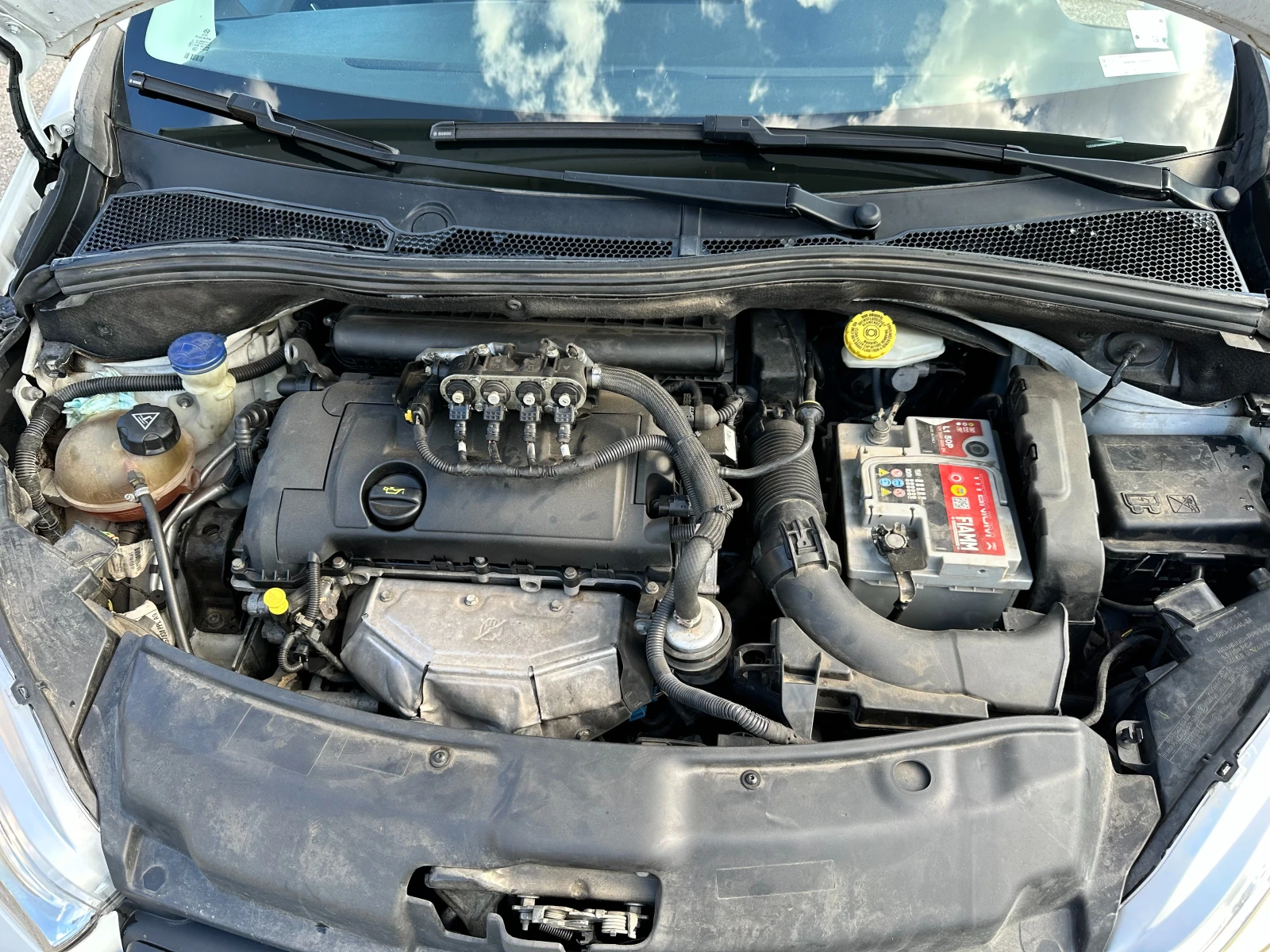 Peugeot 208  | Mobile.bg   14