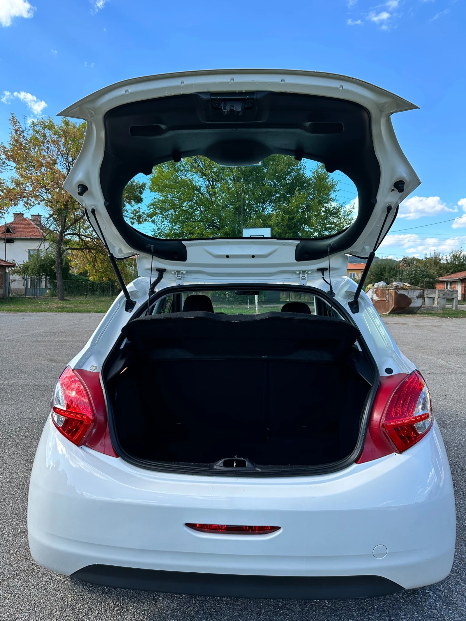 Peugeot 208 Газ - изображение 5