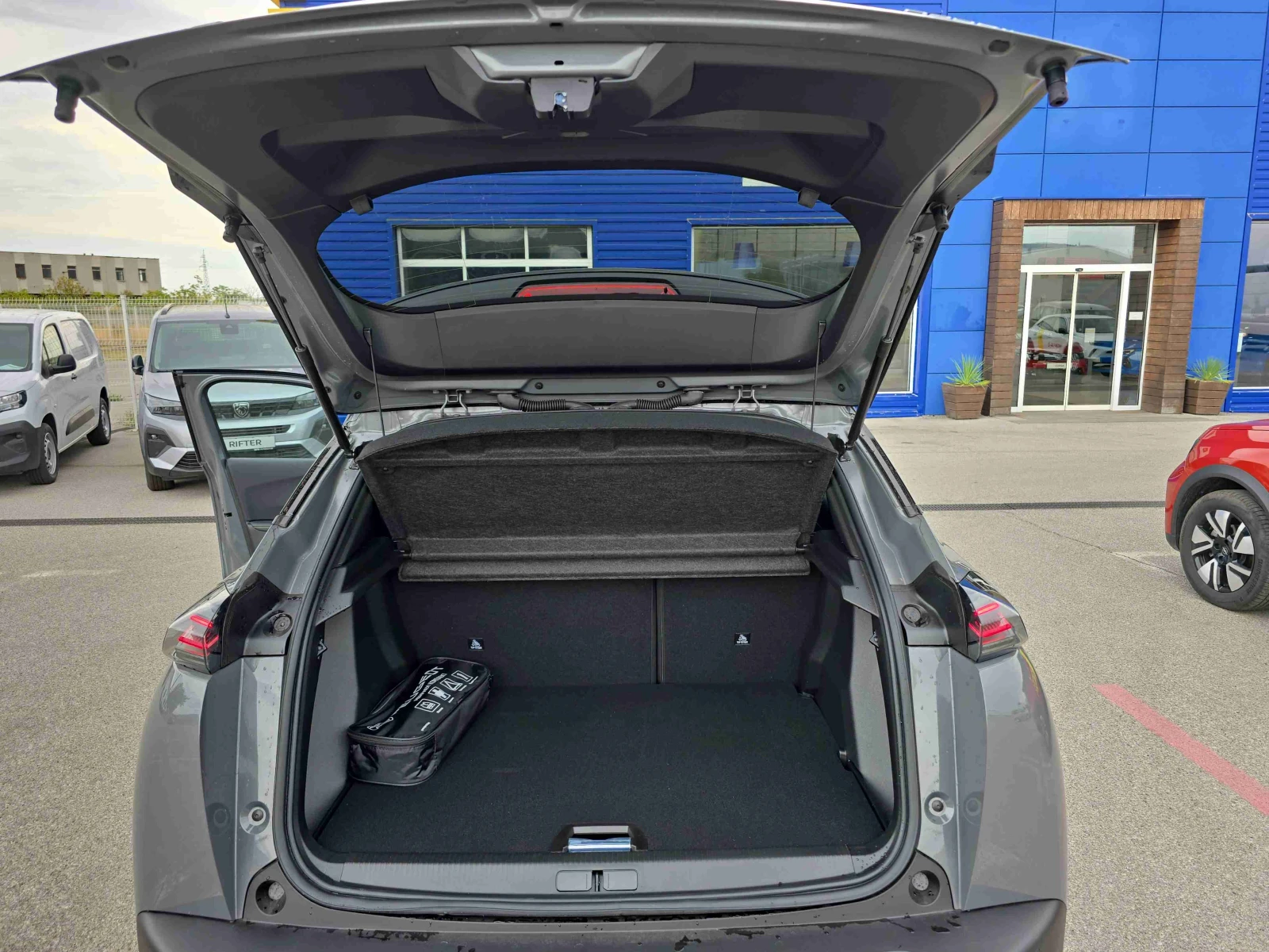 Peugeot 2008 GT PureTech 145 HYBRID 48V e-DCS6 | Mobile.bg � ����������� 14